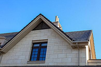 国外老哥熬夜玩《星空》 竟躲过火灾拯救家人